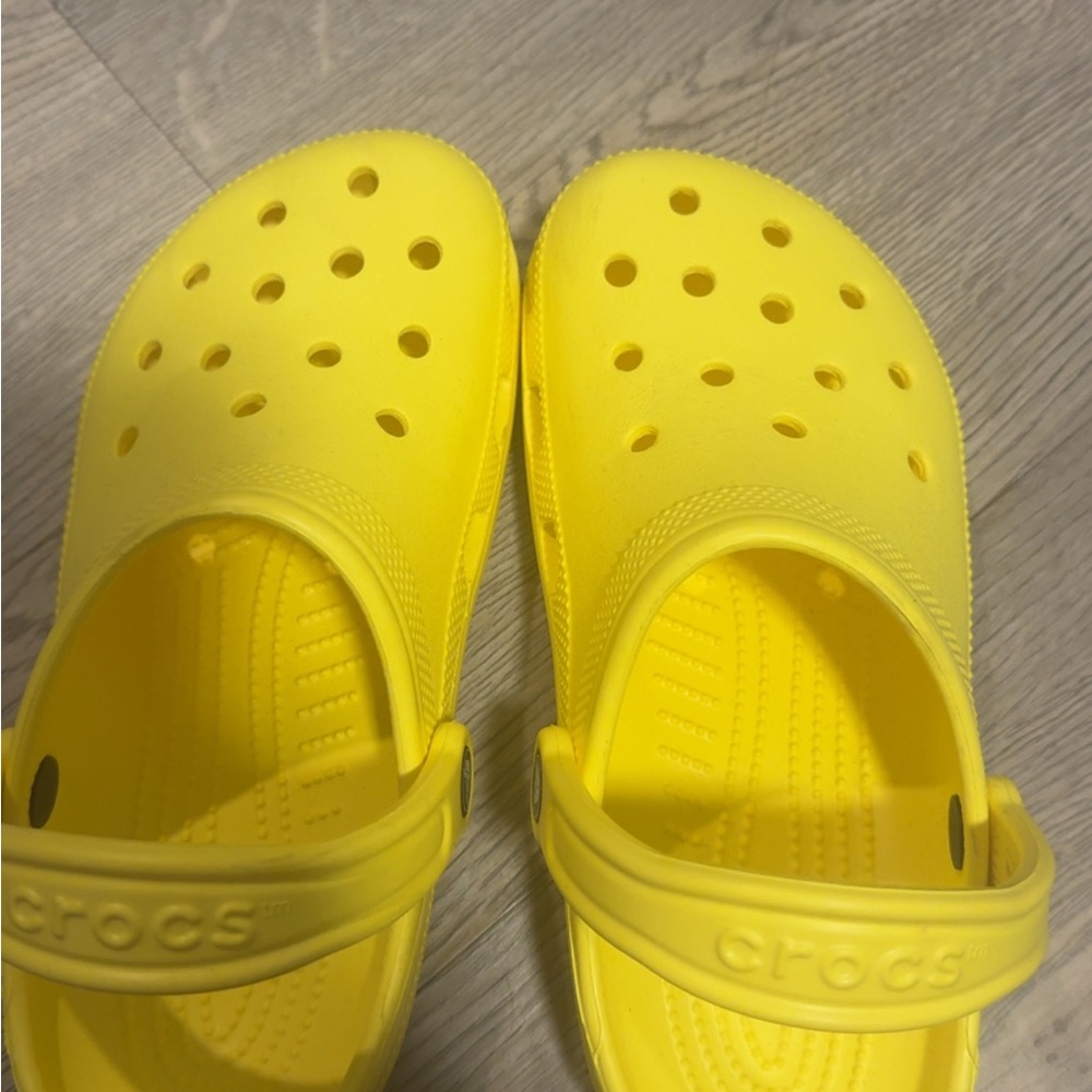 CROCS Sandals - Bright Yellow